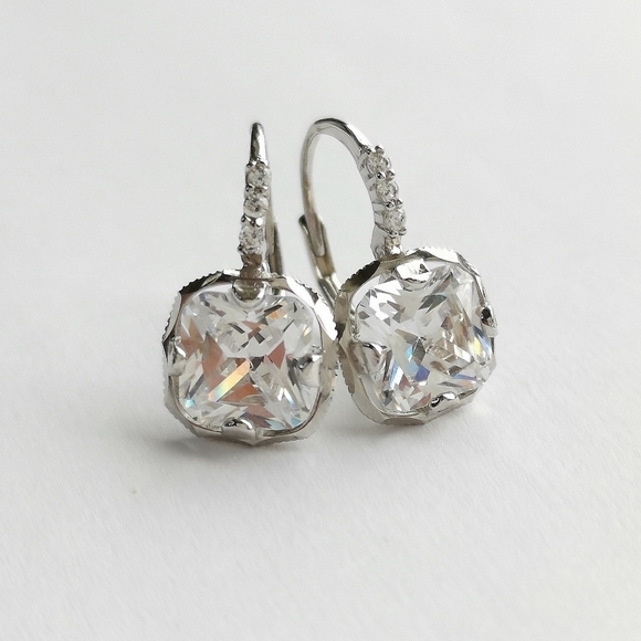 New Radiant cut CZ solitaire drop earrings lever back in Sterling Silver - Picture 1 of 8
